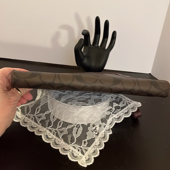 COACH LARGE CLUTCH WRISTLET BROWN - Picture 3 of 9